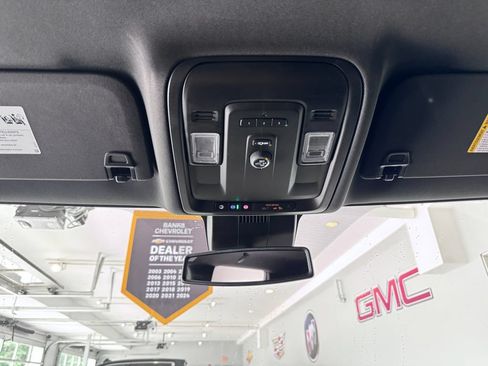 Certified 2024 GMC Yukon SLT AWD/4WD image 29