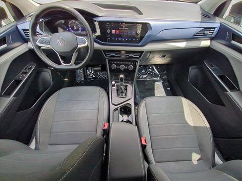 Used 2024 Volkswagen Taos SE FWD image 18