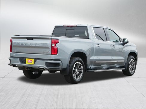 Used 2023 Chevrolet Silverado 1500 High Country w/ Technology Package AWD/4WD image 7