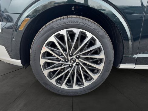 Used 2026 Hyundai Palisade Calligraphy image 14