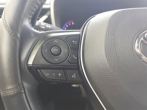 Used 2020 Toyota Corolla XSE image 26