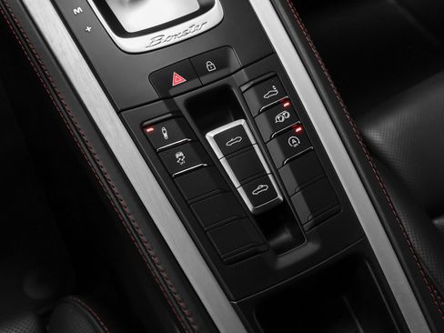 Certified 2022 Porsche 718 Boxster RWD image 52