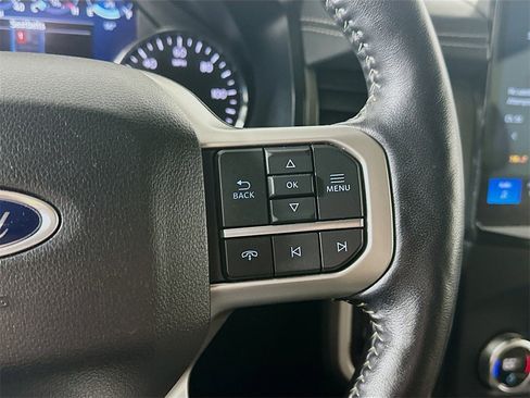 Used 2023 Ford Expedition Max XLT image 26