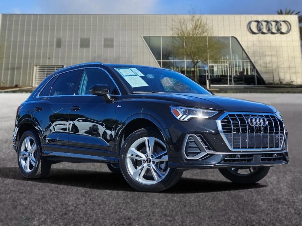 Used 2024 Audi Q3 2.0T Premium Plus AWD/4WD image 1