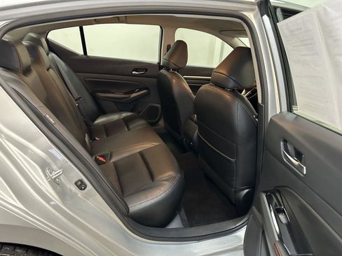 Used 2024 Nissan Altima 2.5 SR image 34