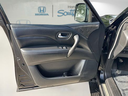 Used 2021 INFINITI QX80 Luxe image 20