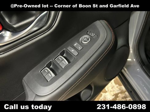 Used 2024 Honda HR-V Sport image 15