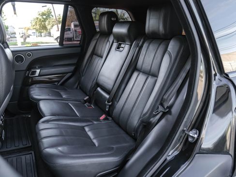Used 2013 Land Rover Range Rover Supercharged image 38