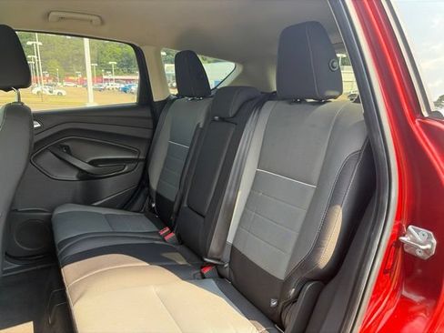 Used 2015 Ford Escape SE FWD image 14