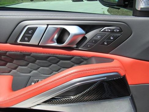 Used 2025 BMW X6 M Competition w/ Executive Package image 21