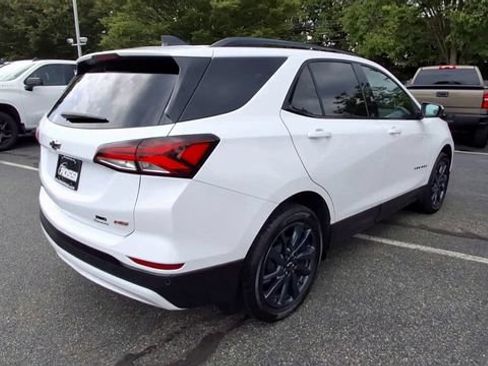 Certified 2024 Chevrolet Equinox RS AWD/4WD image 8