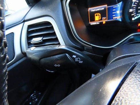 Used 2016 Ford Fusion SE w/ Equipment Group 202A image 33