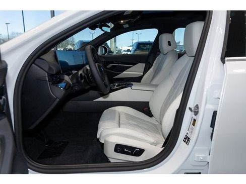 New 2025 BMW 530i xDrive 530i xDrive image 58