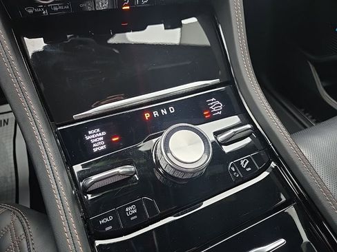Used 2022 Jeep Grand Cherokee Summit AWD/4WD image 65