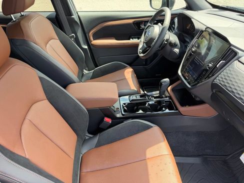 Used 2026 Subaru Forester Touring w/ Touring Hybrid Package AWD/4WD image 17