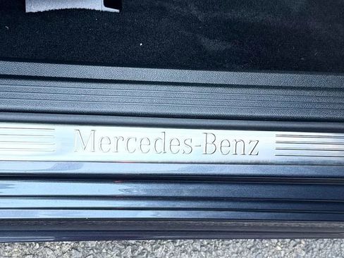 Used 2014 Mercedes-Benz E 350 4MATIC Sedan image 41