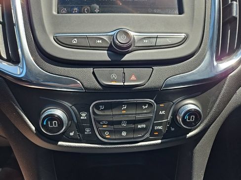 Used 2024 Chevrolet Equinox LT w/ Driver Convenience Package AWD/4WD image 57