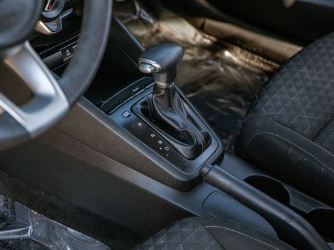 Used 2018 Kia Rio LX image 14