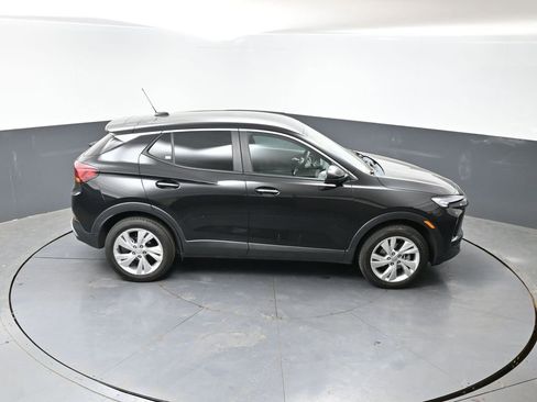 Used 2025 Buick Encore GX Preferred AWD/4WD image 15