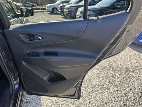 Used 2022 Chevrolet Equinox Premier image 26