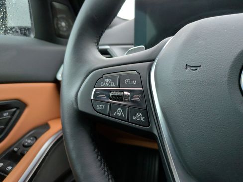 Used 2023 BMW 330i xDrive Sedan w/ Premium Package image 20