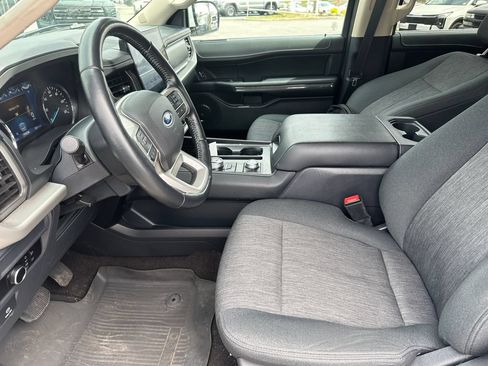 Used 2023 Ford Expedition XLT AWD/4WD image 18