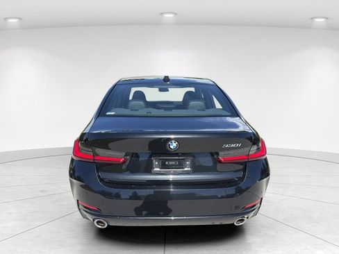 Certified 2025 BMW 330i Sedan RWD image 5
