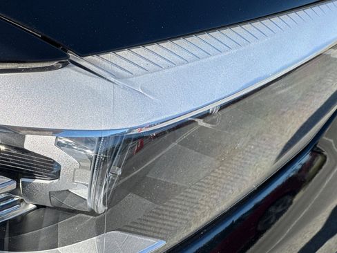 Used 2018 BMW 530e w/ Premium Package 2 image 10