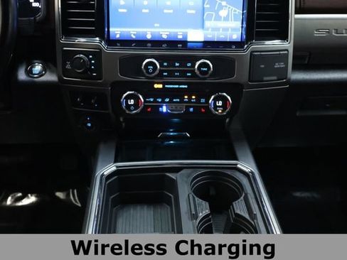 Used 2022 Ford F350 Platinum w/ FX4 Off-Road Package AWD/4WD image 40