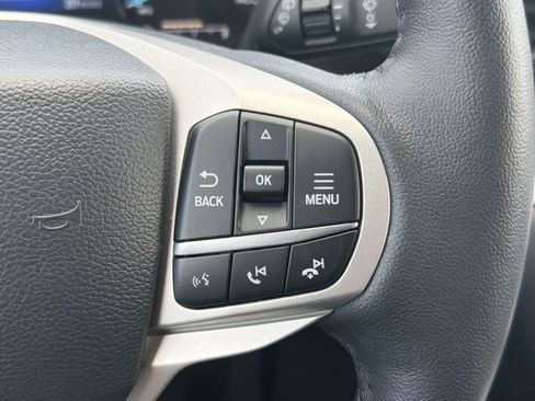 Used 2023 Ford Explorer XLT w/ Equipment Group 202A AWD/4WD image 24