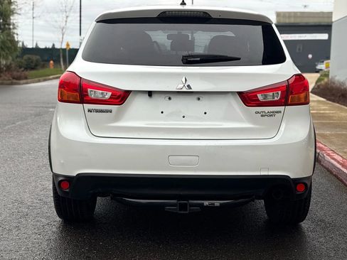 Used 2016 Mitsubishi Outlander Sport ES image 4