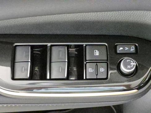 New 2026 Toyota Crown Signia AWD/4WD image 16