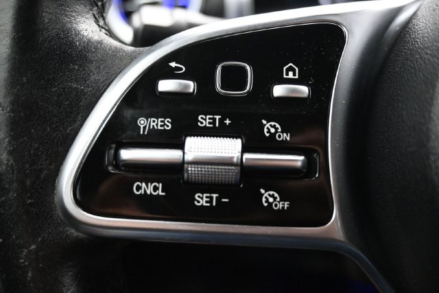Used 2020 Mercedes-Benz CLA 250 w/ Premium Package image 13