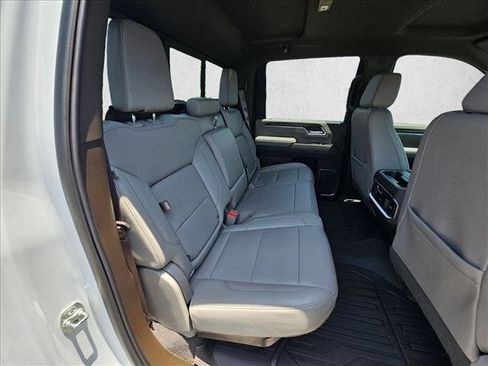 Used 2025 GMC Sierra 2500 SLT w/ Texas SLT Premium Package AWD/4WD image 19