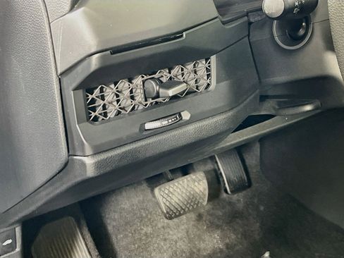 Used 2023 Honda Accord EX image 10