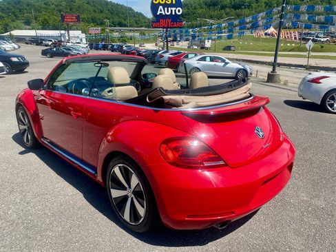 Used 2013 Volkswagen Beetle 2.0T FWD image 5