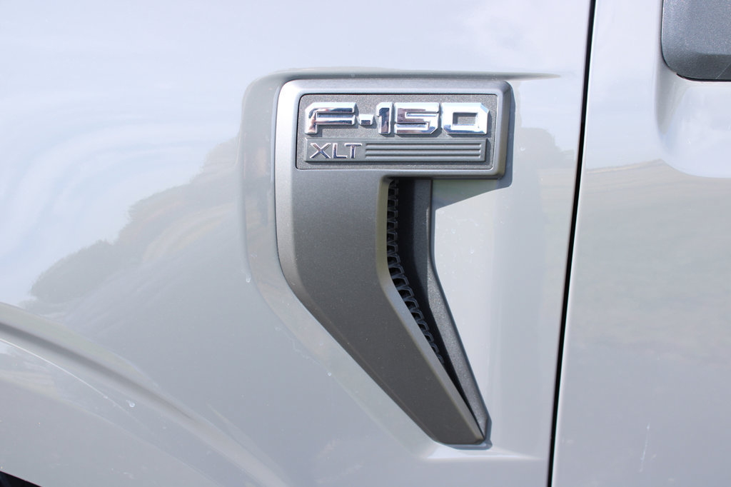 Used 2021 Ford F150 XLT w/ Equipment Group 302A High AWD/4WD image 7