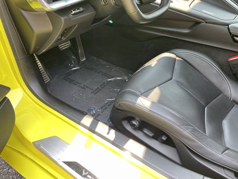 Used 2022 Chevrolet Corvette Stingray Preferred Conv w/ Battery Protection Package RWD image 16