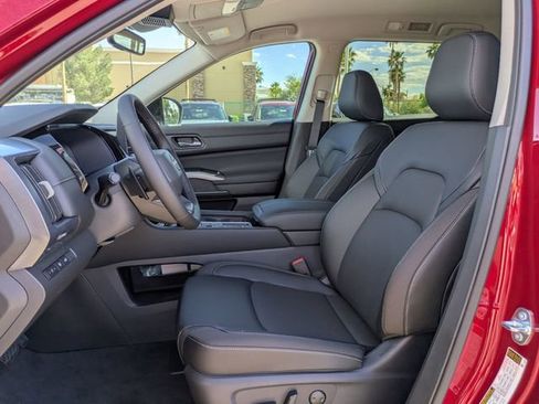 New 2026 Nissan Pathfinder SL FWD image 6