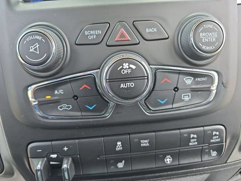 Used 2019 RAM 1500 Big Horn AWD/4WD image 20