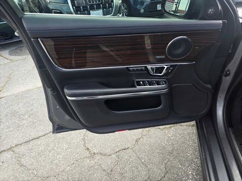 Used 2017 Jaguar XJ R-Sport image 22