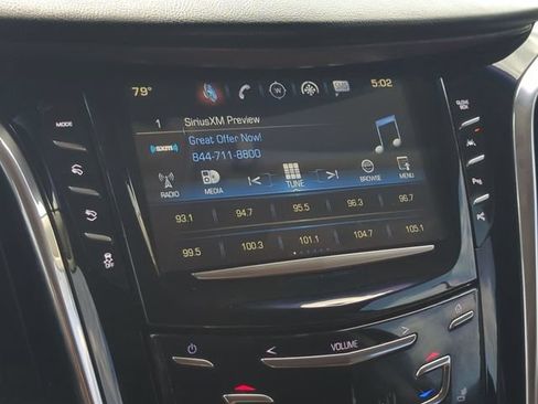 Used 2017 Cadillac Escalade Luxury AWD/4WD image 17