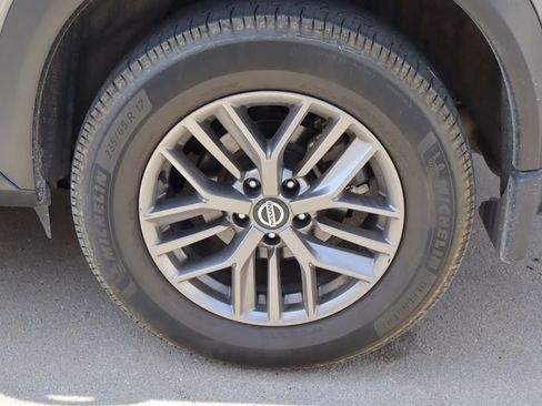 Used 2021 Nissan Rogue S FWD image 27