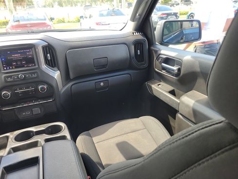 Used 2021 Chevrolet Silverado 1500 Custom image 17
