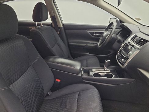 Used 2018 Nissan Altima 2.5 SV image 21