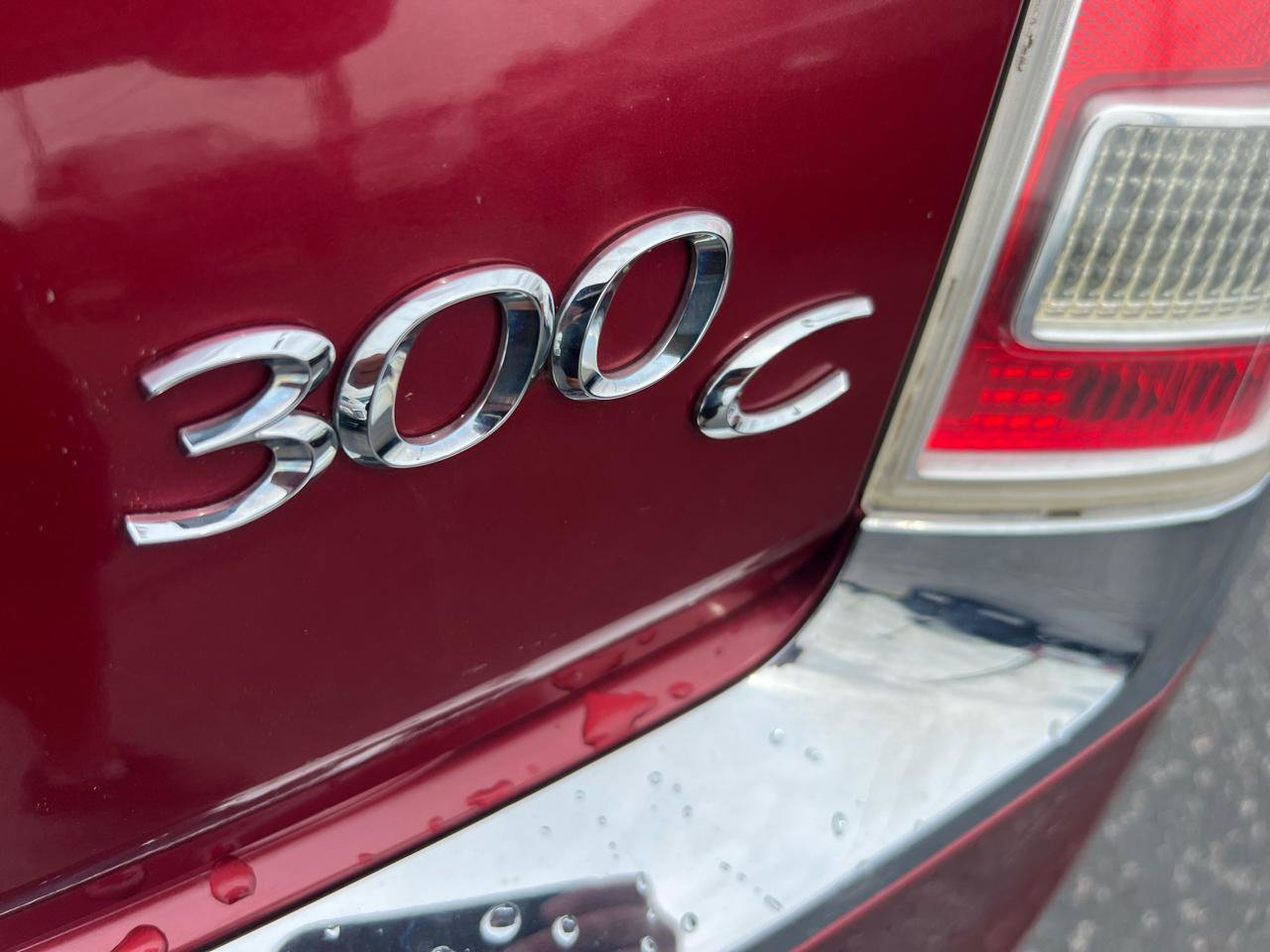 Used 2014 Chrysler 300 C RWD image 5