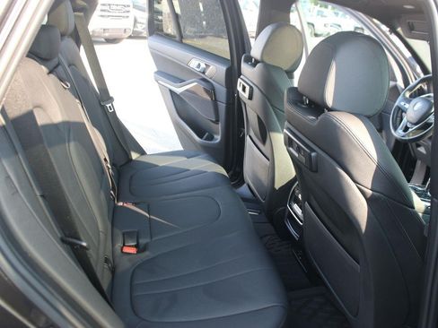 Used 2019 BMW X5 xDrive40i w/ Convenience Package AWD/4WD image 37