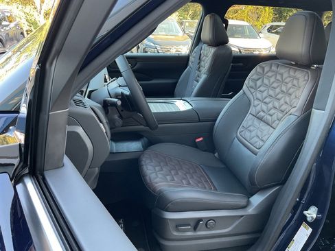 New 2026 Nissan Armada Platinum image 14