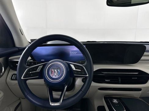 Certified 2025 Buick Enclave Avenir image 24