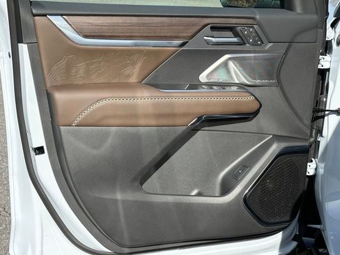 New 2026 GMC Acadia Denali Ultimate FWD image 40